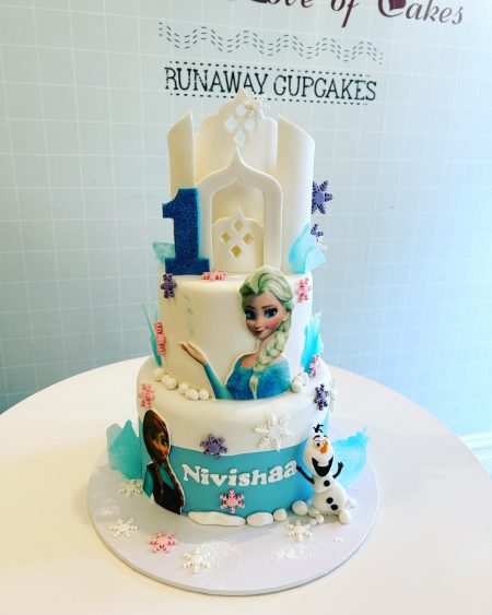 Frozen Elsa Anna Olaf cake