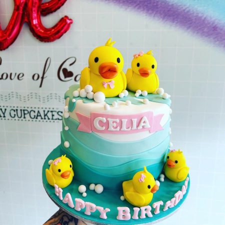 yellow /rubber duck cake