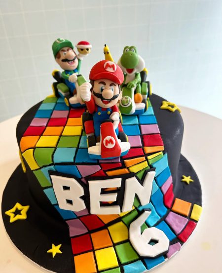 Mario Kart/Yoshi/Luigi Cake