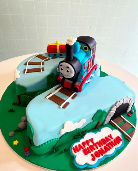 Thmoas Tank Engine number cake